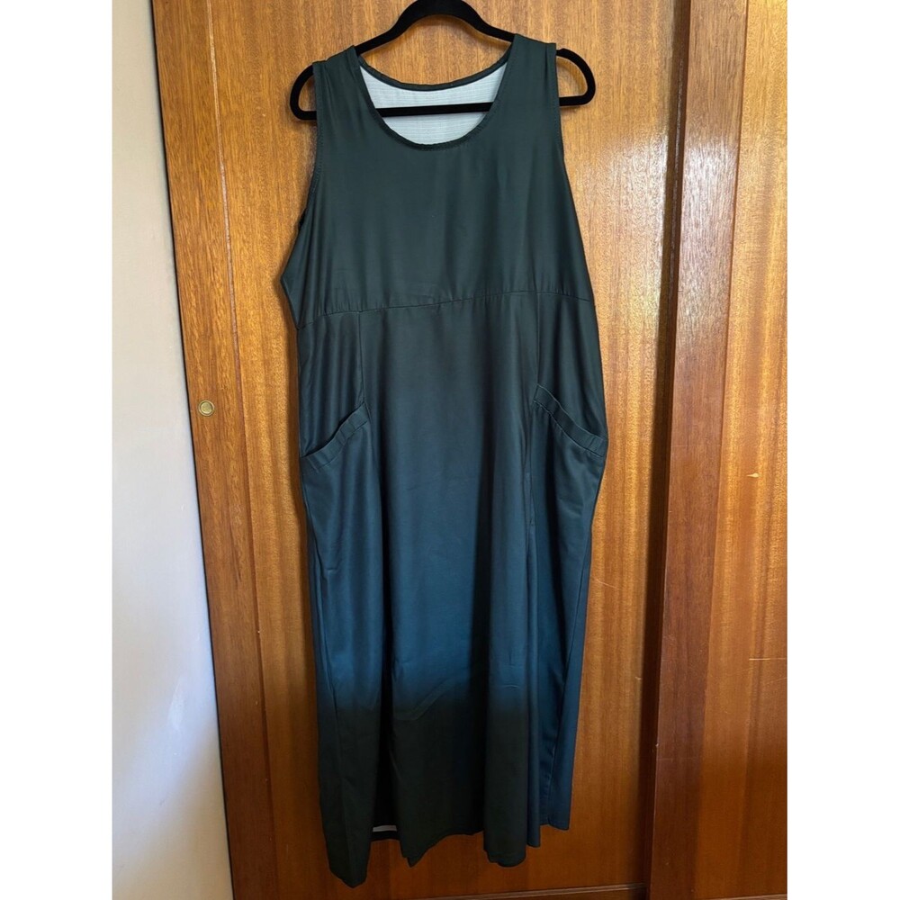 Deep Green Sleeveless Long Pocket Dress Maxi 1X plus
